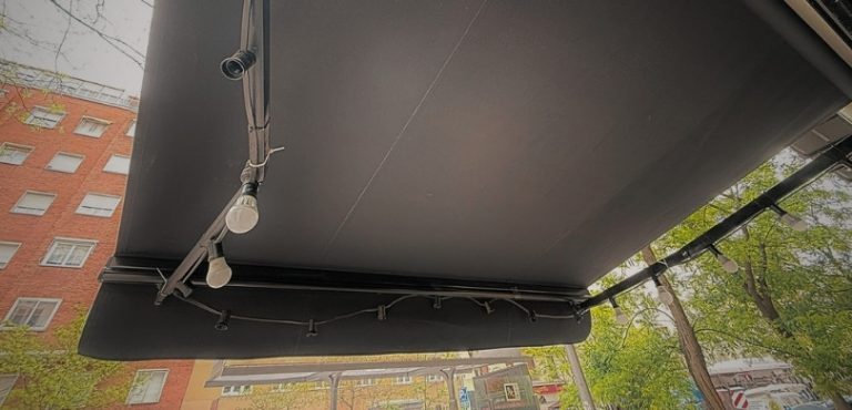 toldo color oscuro